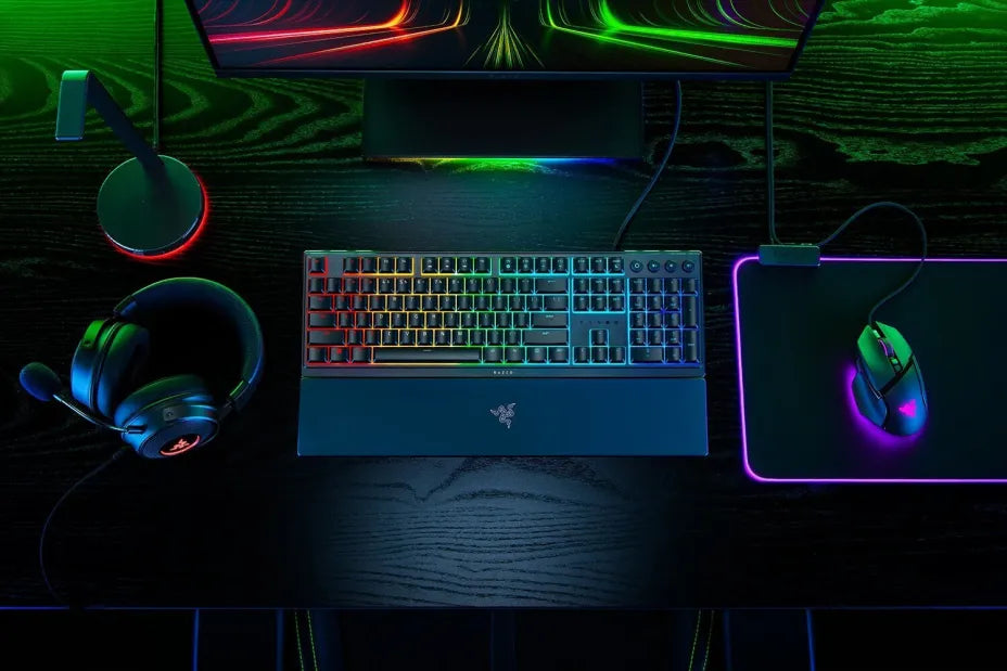 Razer Ornata V3 Gaming Mechanical Keyboard with Membrane switches and RGB lighting (English US)