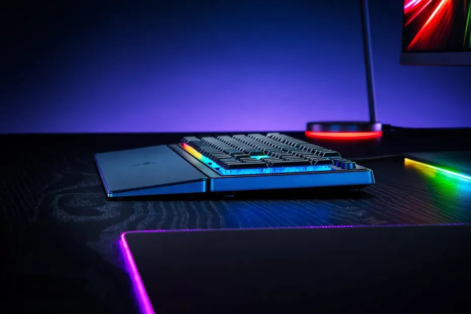 Razer Ornata V3 Gaming Mechanical Keyboard with Membrane switches and RGB lighting (English US)